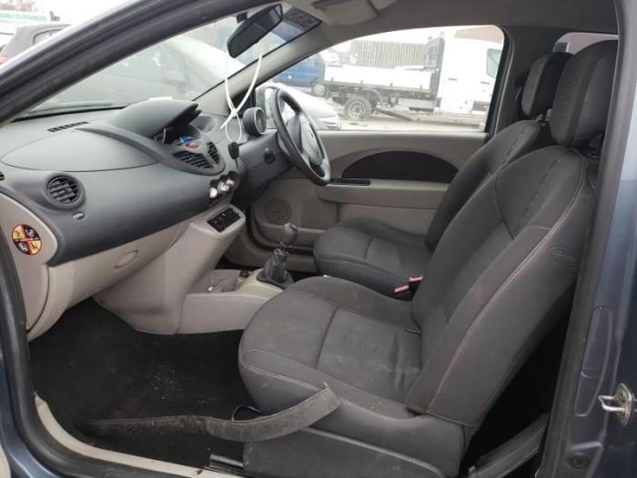 Renault Twingo II 1.2 Sloopvoertuig (2008, Donker, Grijs)