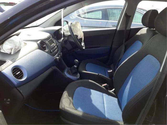 Hyundai i10 1.0 12V Sloopvoertuig (2014, Zwart)