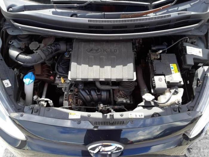 Hyundai i10 1.0 12V Sloopvoertuig (2014, Zwart)