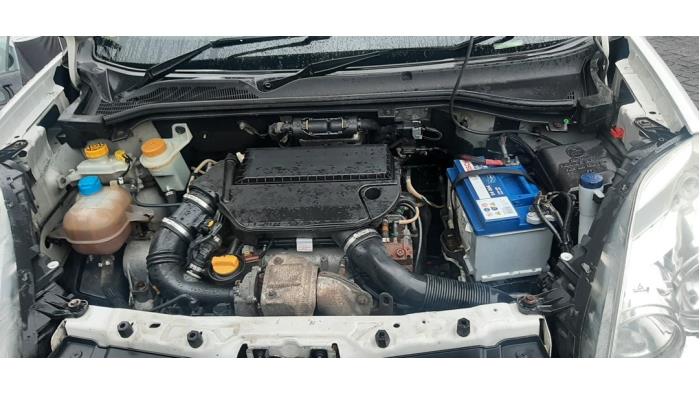 Opel Combo Tour 1.3 CDTI 16V ecoFlex Sloopvoertuig (2012, Wit)