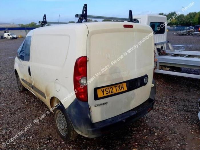 Opel Combo Tour 1.3 CDTI 16V ecoFlex Sloopvoertuig (2012, Wit)