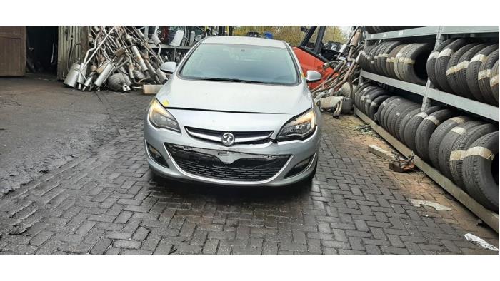 Opel Astra J 1.4 Turbo 16V Sloopvoertuig (2013, Grijs)