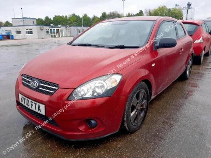 Kia Cee'd 1.4 CVVT 16V Sloopvoertuig (2010, Rood)