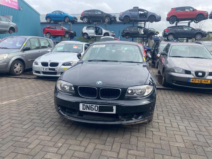BMW 1 serie 116i 2.0 16V Sloopvoertuig (2010, Zwart)