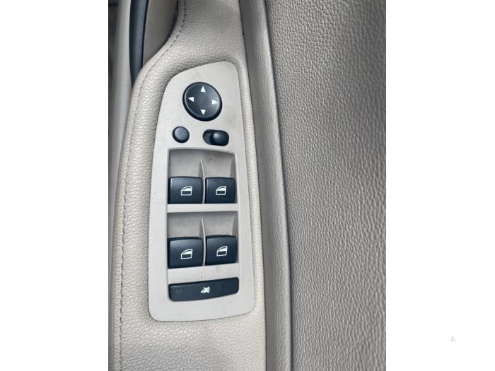 BMW 1 serie 116i 2.0 16V Sloopvoertuig (2010, Zwart)