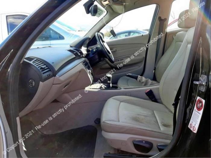 BMW 1 serie 116i 2.0 16V Sloopvoertuig (2010, Zwart)