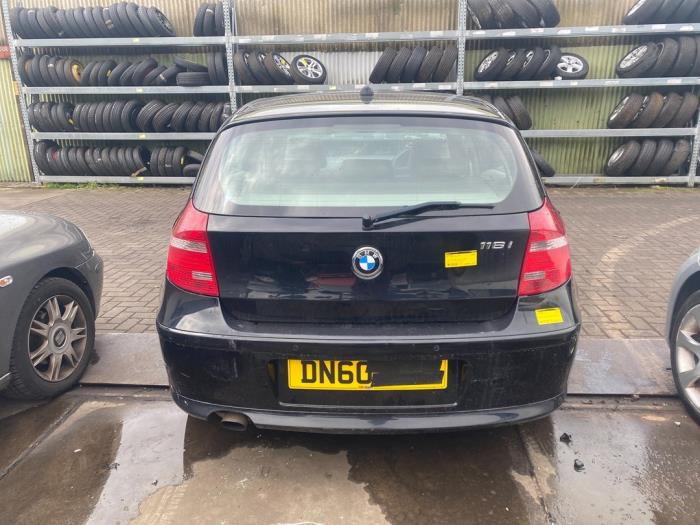 BMW 1 serie 116i 2.0 16V Sloopvoertuig (2010, Zwart)