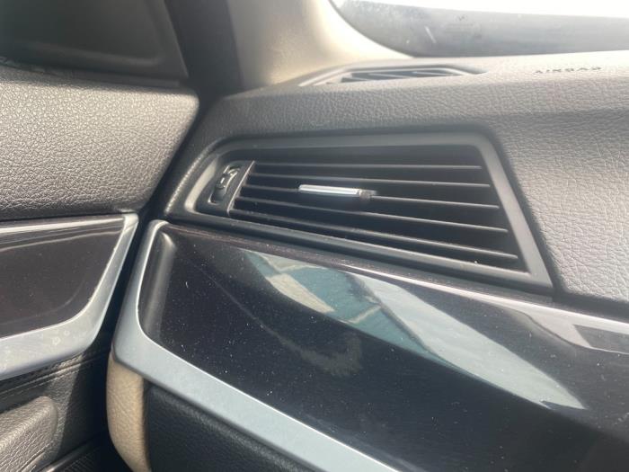 BMW 5 serie 520d 16V Sloopvoertuig (2010, Zwart)