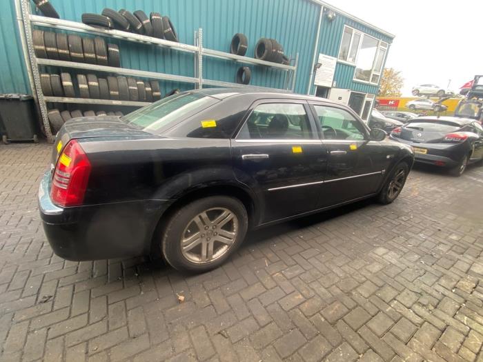 Chrysler 300 C 3.0 CRD V6 24V Sloopvoertuig (2008, Zwart)