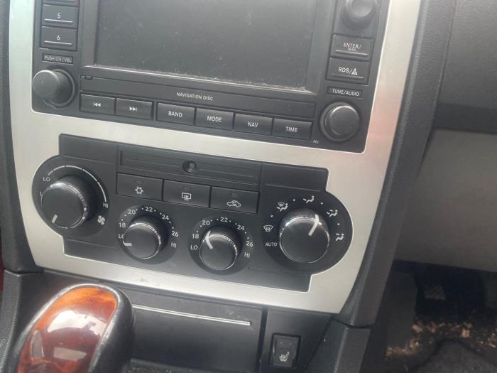 Chrysler 300 C 3.0 CRD V6 24V Sloopvoertuig (2008, Zwart)