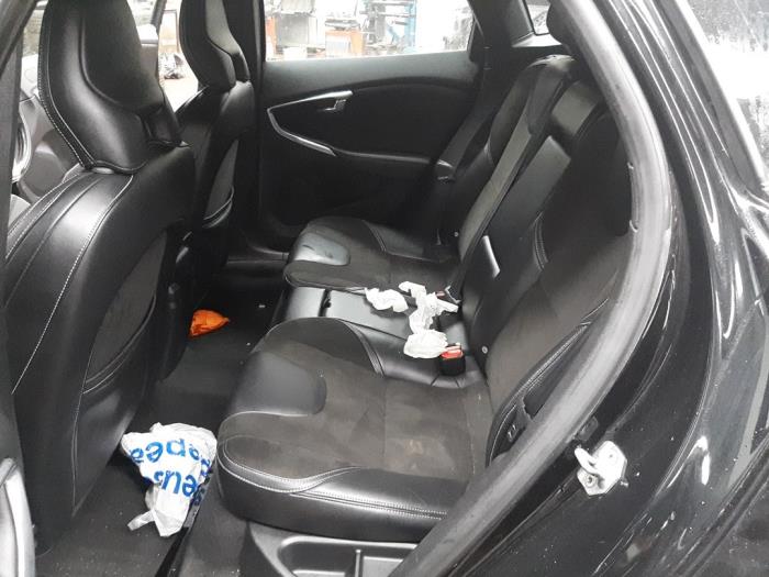 Volvo V40 1.6 D2 Sloopvoertuig (2014, Zwart, Saffierblauw, Saffierzwart)