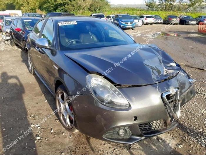 Alfa Romeo Giulietta 1.4 TB 16V MultiAir Sloopvoertuig (2011, Donker, Grijs)