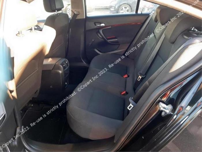 Opel Insignia 2.0 CDTI 16V 130 Ecotec Sloopvoertuig (2010, Zwart)