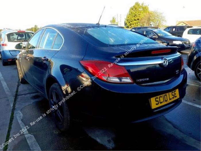 Opel Insignia 2.0 CDTI 16V 130 Ecotec Sloopvoertuig (2010, Zwart)