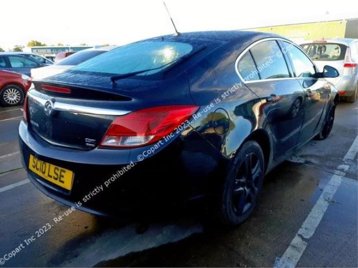 Opel Insignia 2.0 CDTI 16V 130 Ecotec Sloopvoertuig (2010, Zwart)
