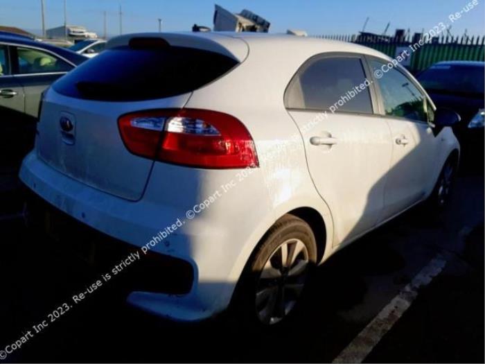 Kia Rio III 1.2 CVVT 16V Sloopvoertuig (2016, Wit)
