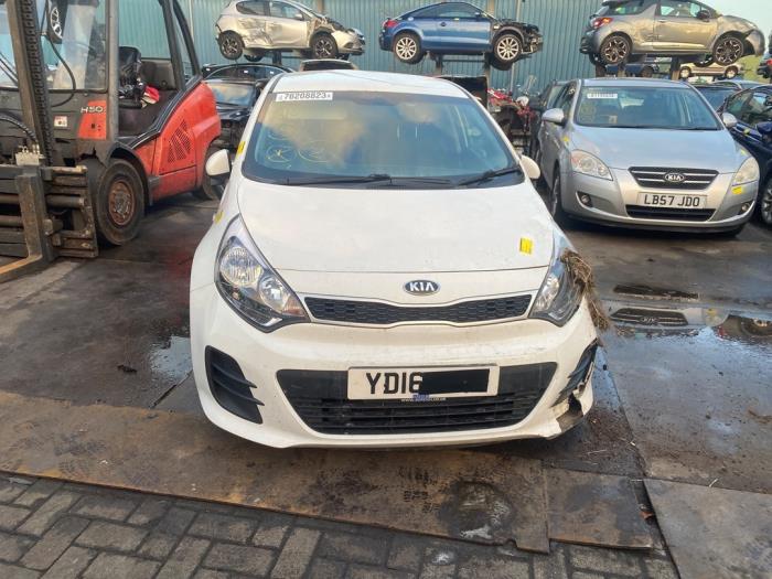 Kia Rio III 1.2 CVVT 16V Sloopvoertuig (2016, Wit)