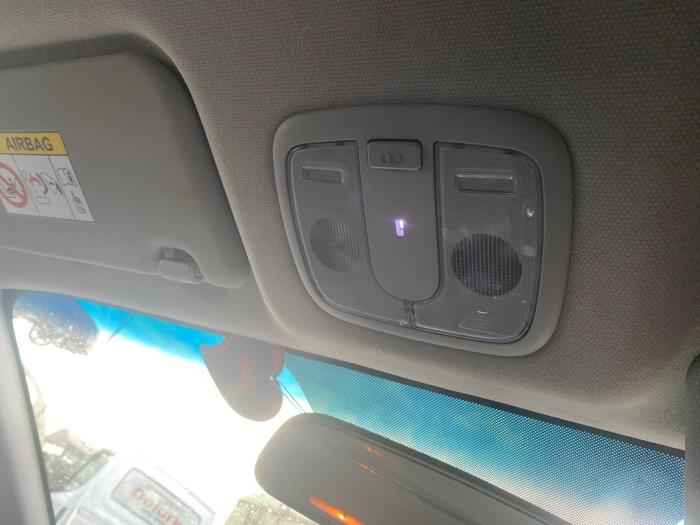 Kia Rio III 1.2 CVVT 16V Sloopvoertuig (2016, Wit)