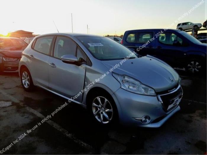 Peugeot 208 I 1.0 Vti 12V PureTech Sloopvoertuig (2013, Zilvergrijs, Transparant, Moonmist, Aluminium)