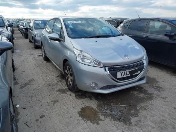 Peugeot 208 I 1.2 Vti 12V PureTech 82 Sloopvoertuig (2013, Grijs)