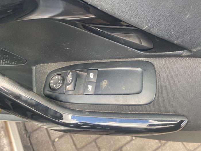 Peugeot 208 I 1.2 Vti 12V PureTech 82 Sloopvoertuig (2013, Grijs)