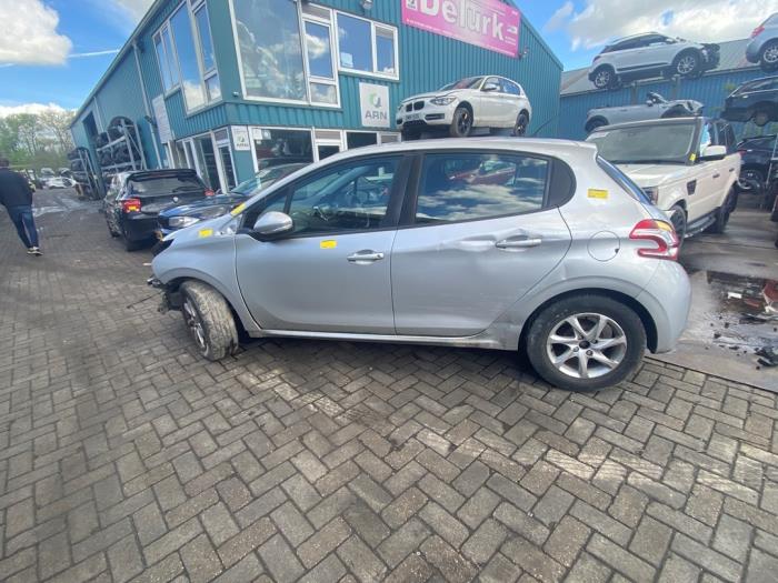 Peugeot 208 I 1.2 Vti 12V PureTech 82 Sloopvoertuig (2013, Grijs)