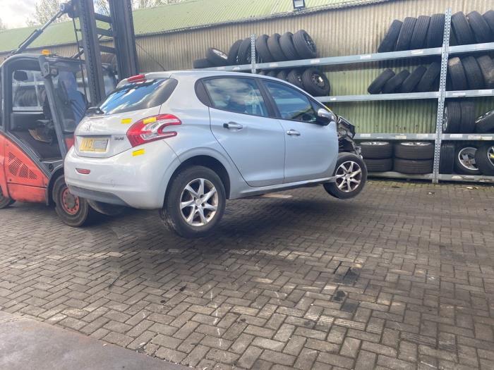 Peugeot 208 I 1.2 Vti 12V PureTech 82 Sloopvoertuig (2013, Grijs)