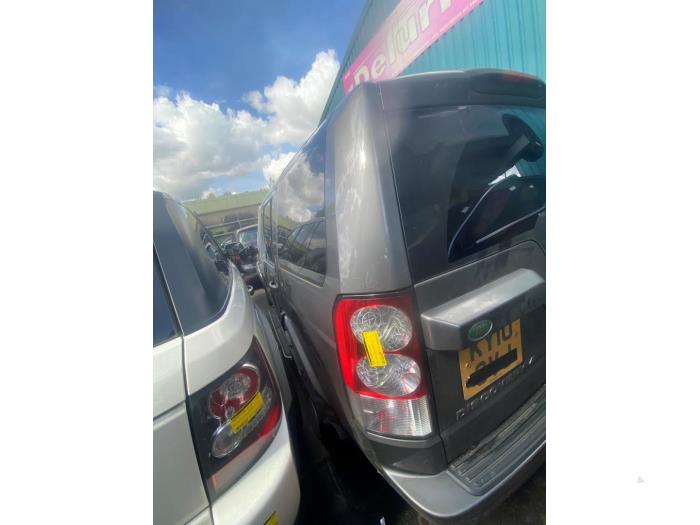 Landrover Discovery IV 3.0 TD V6 24V Sloopvoertuig (2010, Donker, Zilvergrijs)