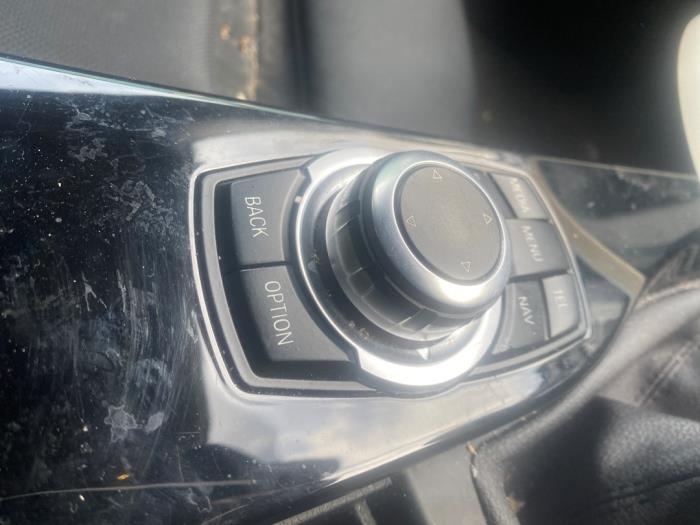 BMW 3 serie 318i 1.5 TwinPower Turbo 12V Sloopvoertuig (2016, Wit)