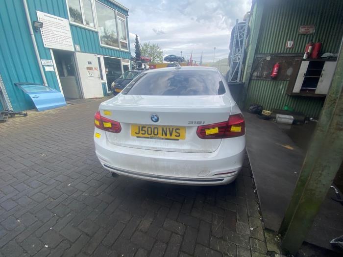BMW 3 serie 318i 1.5 TwinPower Turbo 12V Sloopvoertuig (2016, Wit)