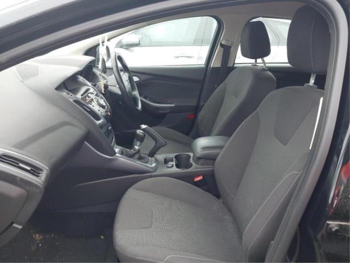 Ford Focus 3 1.0 Ti-VCT EcoBoost 12V 125 Sloopvoertuig (2014, Zwart)