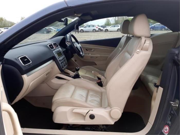 Volkswagen Eos 2.0 TFSI 16V Sloopvoertuig (2006, Donker, Grijs)