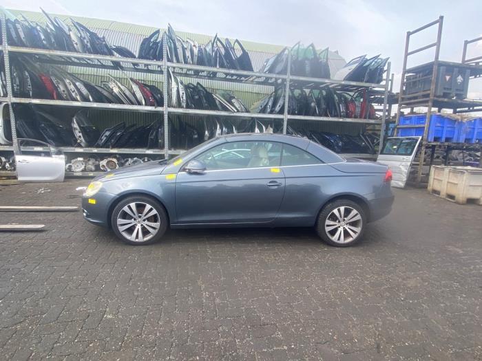 Volkswagen Eos 2.0 TFSI 16V Sloopvoertuig (2006, Donker, Grijs)