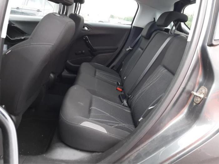 Peugeot 208 I 1.4 16V Sloopvoertuig (2013, Donker, Zilvergrijs, Moonmist)