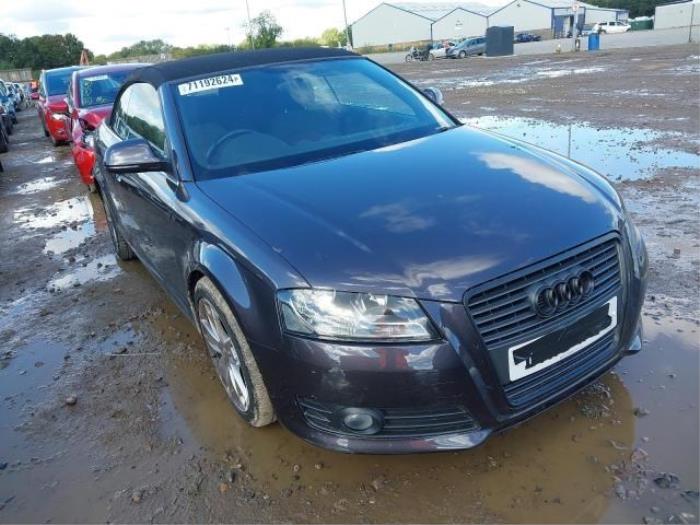 Audi A3 Cabriolet 1.2 TFSI Sloopvoertuig (2010, Donker, Paars)
