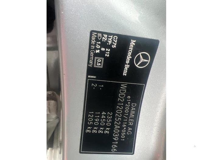 Mercedes E E-350 BlueTec V6 24V Sloopvoertuig (2009, Licht, Zilvergrijs)