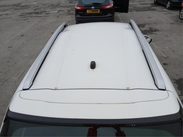 Peugeot 2008 1.2 Vti 12V PureTech 82 Sloopvoertuig (2017, Wit, Blank)