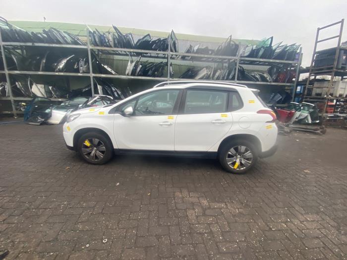 Peugeot 2008 1.2 Vti 12V PureTech 82 Sloopvoertuig (2017, Wit, Blank)