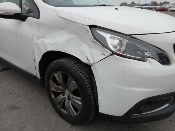 Peugeot 2008 1.2 Vti 12V PureTech 82 Sloopvoertuig (2017, Wit, Blank)