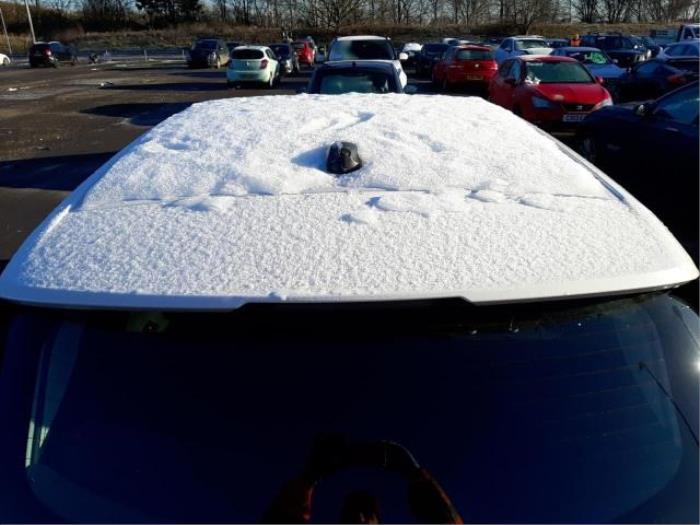 Opel Crossland 1.2 12V Euro 6 Sloopvoertuig (2018, GAZ (40R))