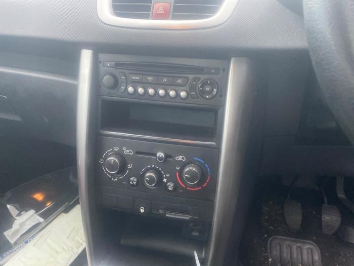 Peugeot 207 CC 1.6 16V Sloopvoertuig (2012, Wit, Blank)