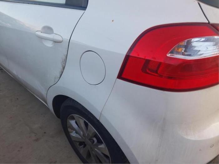 Kia Rio III 1.2 CVVT 16V Sloopvoertuig (2014, Candy White)