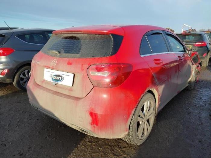 Mercedes A 1.6 A-180 16V Sloopvoertuig (2017)