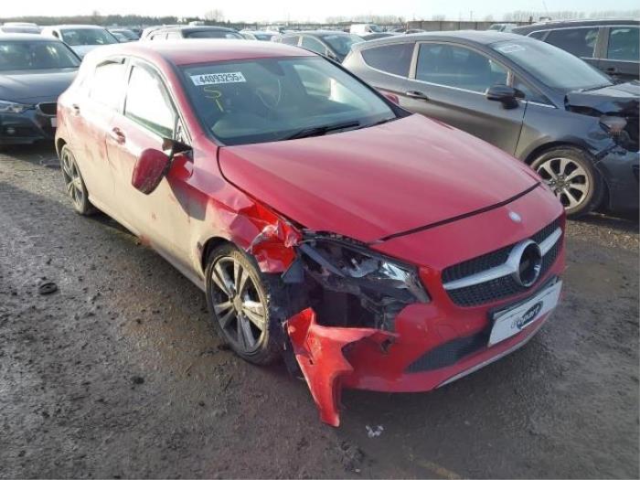 Mercedes A 1.6 A-180 16V Sloopvoertuig (2017)