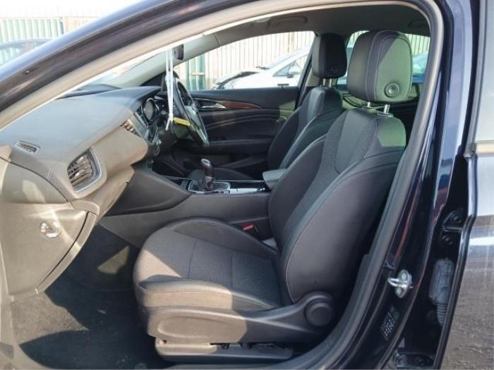 Opel Insignia Country Tourer 1.5 Turbo 16V 165 Sloopvoertuig (2018, Blauw)