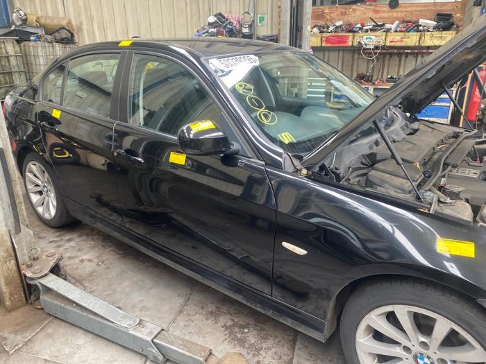 BMW 3 serie 320i 16V Sloopvoertuig (2011, Blank)