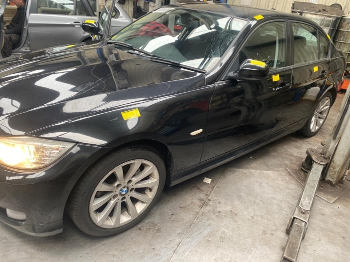 BMW 3 serie 320i 16V Sloopvoertuig (2011, Blank)