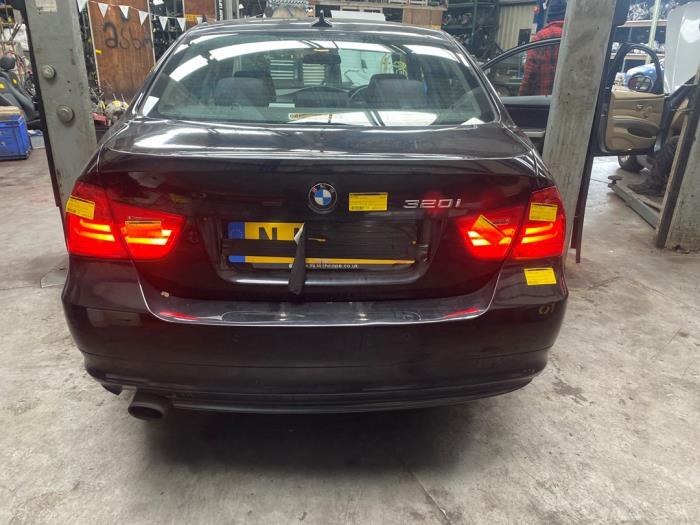 BMW 3 serie 320i 16V Sloopvoertuig (2011, Blank)