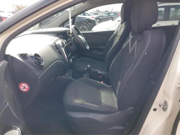 Renault Captur 0.9 Energy TCE 12V Sloopvoertuig (2014, Creme)