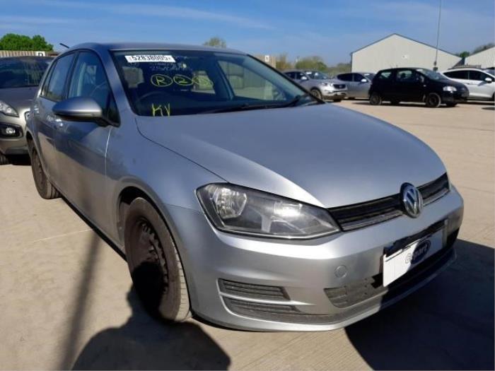 Volkswagen Golf VII 1.2 TSI 16V Sloopvoertuig (2013, Zilvergrijs)